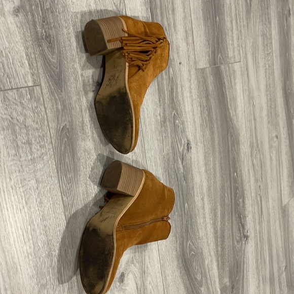 Reaction - Picture 6 of 6